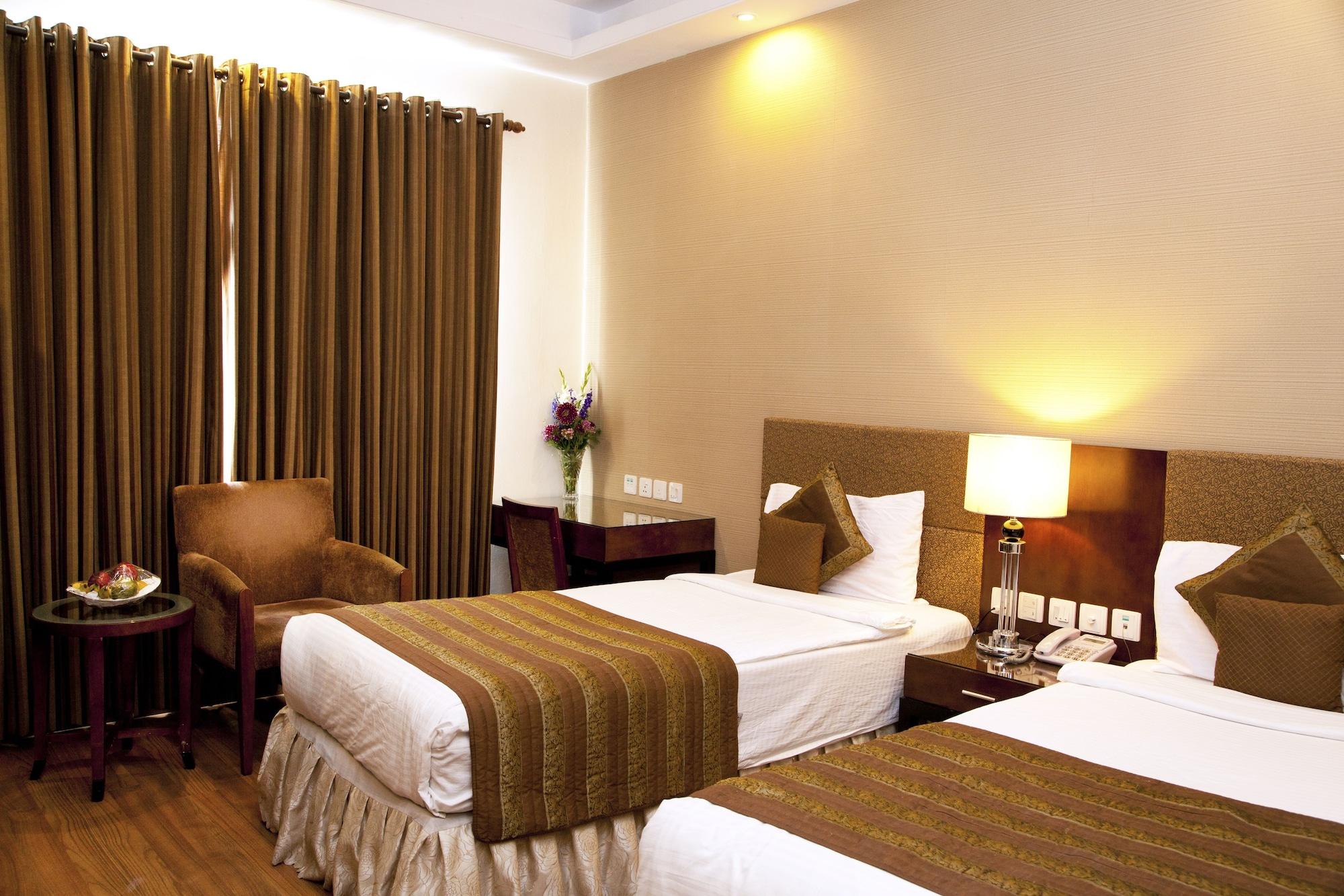 Alpina Hotels & Suites New Delhi Ngoại thất bức ảnh