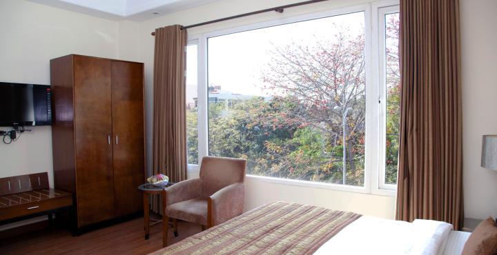 Alpina Hotels & Suites New Delhi Ngoại thất bức ảnh