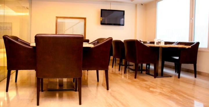 Alpina Hotels & Suites New Delhi Ngoại thất bức ảnh