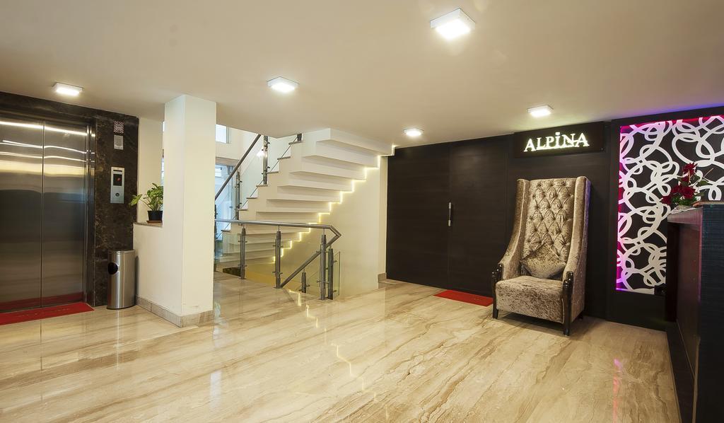 Alpina Hotels & Suites New Delhi Ngoại thất bức ảnh