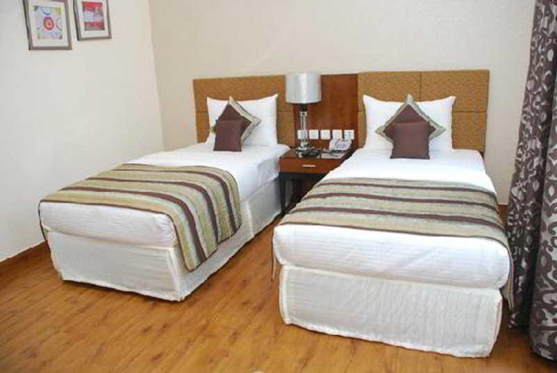 Alpina Hotels & Suites New Delhi Ngoại thất bức ảnh