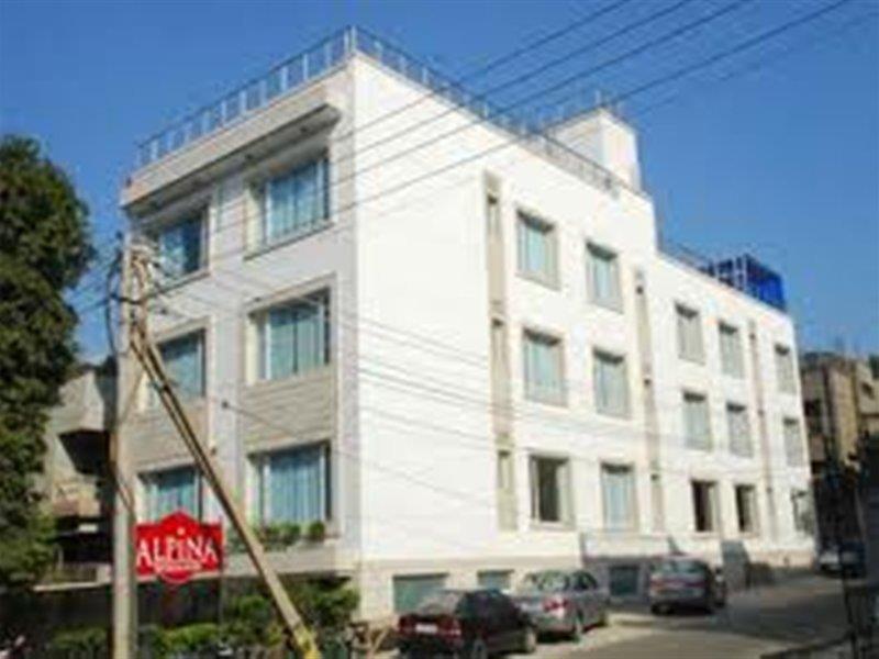 Alpina Hotels & Suites New Delhi Ngoại thất bức ảnh