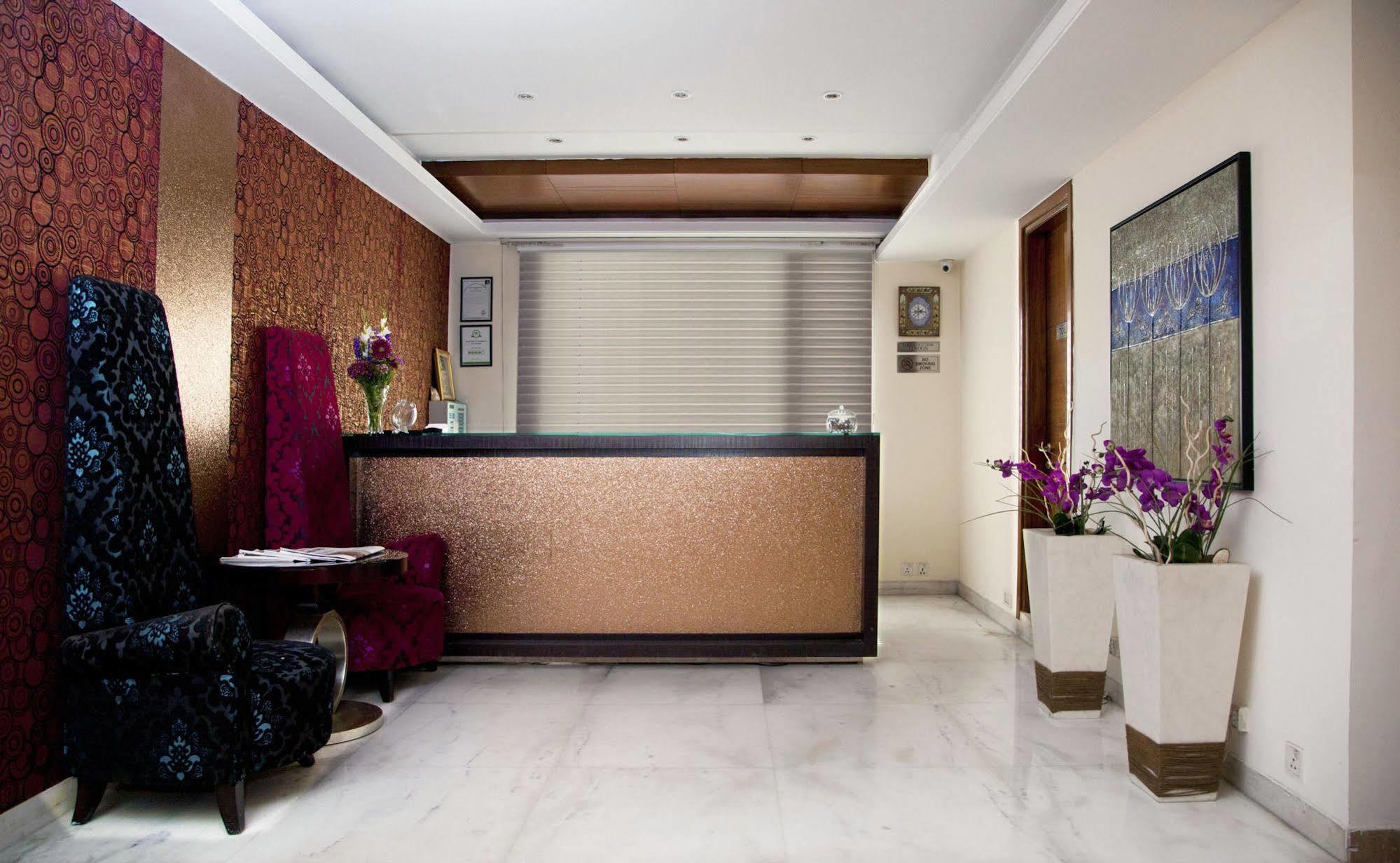 Alpina Hotels & Suites New Delhi Ngoại thất bức ảnh