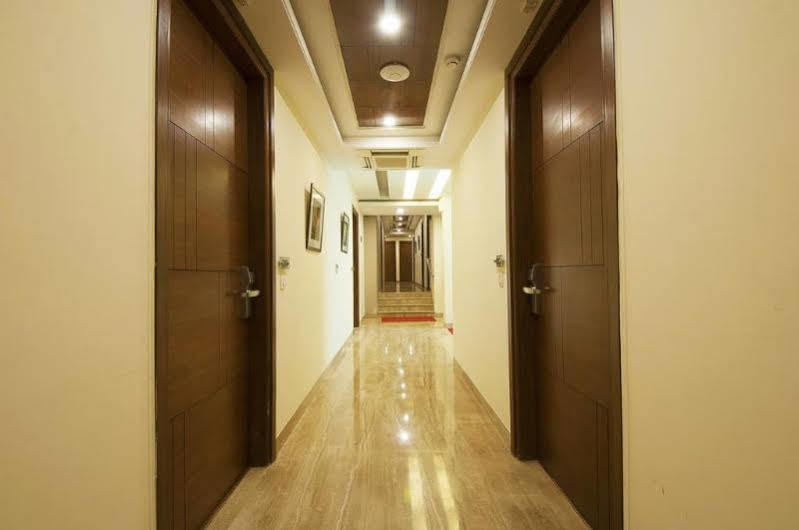Alpina Hotels & Suites New Delhi Ngoại thất bức ảnh